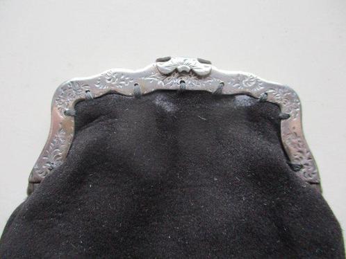 Unsigned - Zilveren beursbeugel met suède beurs, omstreeks, Antiek en Kunst, Antiek | Zilver en Goud