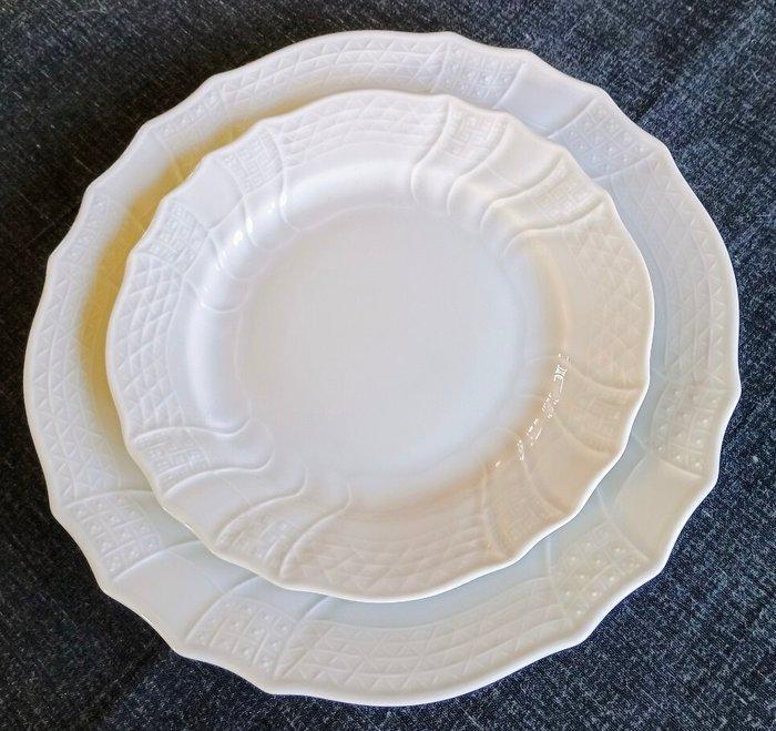 Hutschenreuther - Tafelservies (22) - Modello Dresden -, Antiek en Kunst, Antiek | Meubels | Tafels