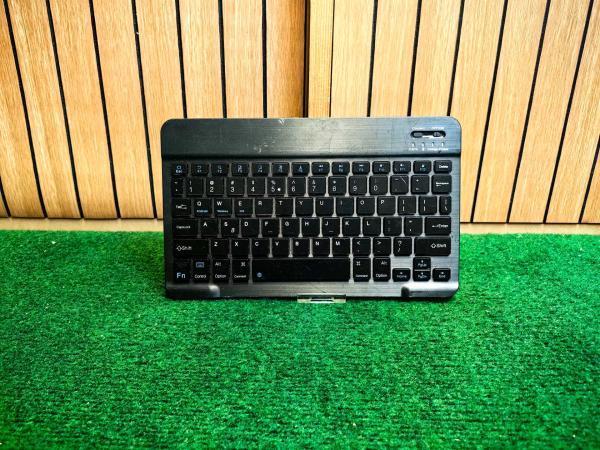 Veiling - Wireless Bluetooth Keyboard - In Goede Staat, Informatique & Logiciels, Claviers