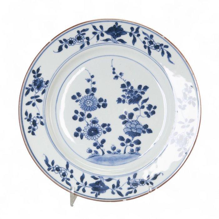 Een paar borden - bloemdecor - Yonzheng periode - Bord (2) -, Antiek en Kunst, Antiek | Overige Antiek