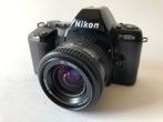 Nikon F-601m  con objetivo zoom AF Nikkor 35-70mm 1:3,3-4,5, Nieuw