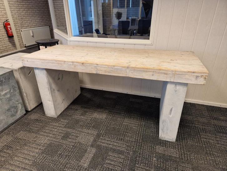Steigerhouten tafel 77.5 x 200 cm 73.5/85cm hoog gebruikt, Zakelijke goederen, Kantoor en Winkelinrichting | Kantoormeubilair en Inrichting