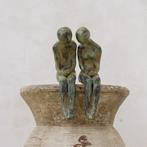 Sculpture, NO RESERVE PRICE - Sculpture of a Couple sitting