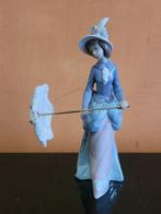 Lladró - Figurine - Donna che apre lombrello - Porcelaine