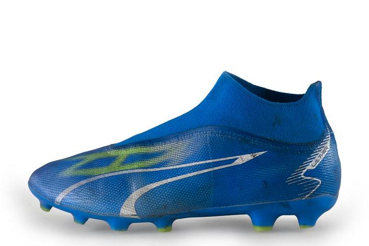 Puma Voetbalschoenen in maat 43 Blauw, Kleding | Heren, Schoenen, Blauw, Gedragen, Verzenden