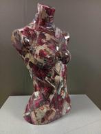 ESQ - Mannequin red Victorian style