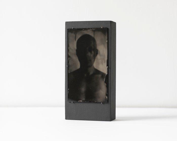 Ros Khavro - Self portrait - Ambrotype - Unique, Antiek en Kunst, Kunst | Designobjecten