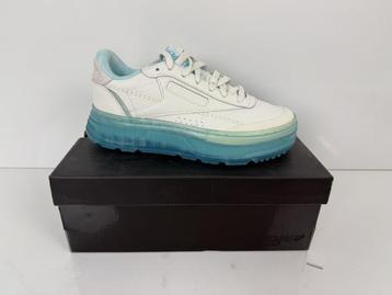 Veiling - Reebok Club C Double Geo Dames Sneakers | Maat 36 beschikbaar voor biedingen