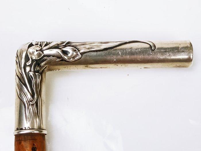 vee Egypte Strikt ② Houten Art Nouveau wandelstok met zilveren handvat - Zilver — Antiek |  Overige Antiek — 2dehands