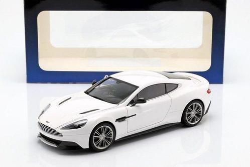 Autoart - 1:18 - Aston Martin Vanquish - Blanc brillant, Hobby en Vrije tijd, Modelauto's | 1:5 tot 1:12