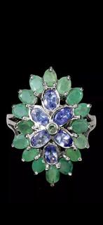 Majestueuze ring met smaragden en natuurlijke saffieren,, Nieuw