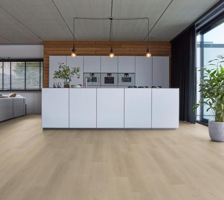 LYON Beige Click PVC met geïntegreerde ondervloer / Klik PVC, Doe-het-zelf en Bouw, Vloerdelen en Plavuizen, Ophalen of Verzenden