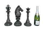 Statue, 3 schaakstukken - 33 cm - Résine