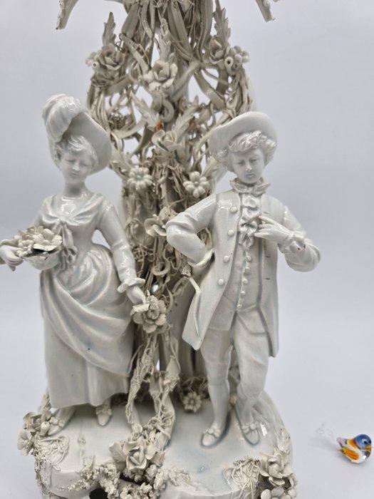 Capodimonte - sculptuur, Gruppo - 35.5 cm - Biscuit, Antiek en Kunst, Antiek | Glaswerk en Kristal
