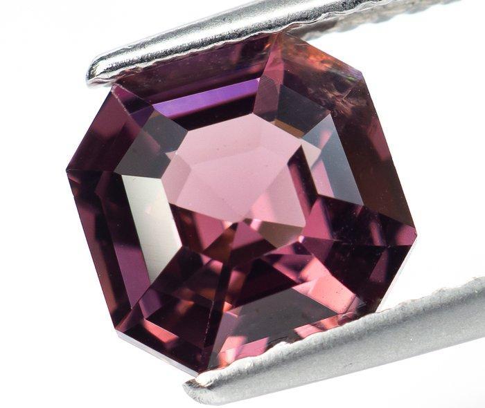 Zonder Minimumprijs Spinel - 2.02 ct - Antwerp Laboratory, Handtassen en Accessoires, Edelstenen