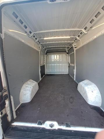Bestelwagen huren, Verhuizen, Woning Leegmaken  0489377705 beschikbaar voor biedingen