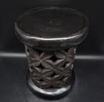 Magnifique tabouret - sculptuur - Bamileke - Kameroen, Antiek en Kunst