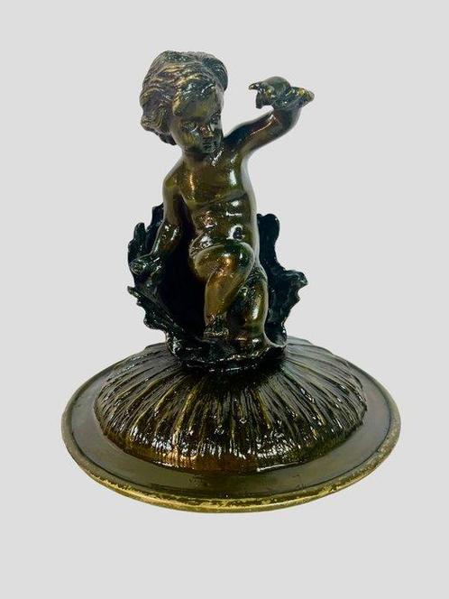 Daprès Clodion - sculptuur, Chérubin à la coquille - 16 cm, Antiek en Kunst, Antiek | Keramiek en Aardewerk