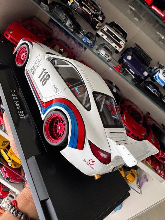 MODELCAR 1:18 - Modelauto - Porsche 911 (997) RWB #118 - Oud, Hobby & Loisirs créatifs, Voitures miniatures | 1:5 à 1:12