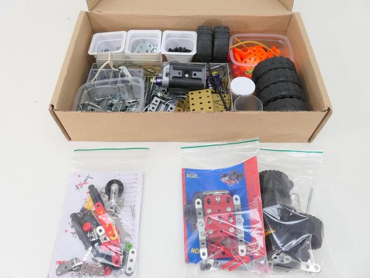 Meccano 3 sets 2930 9950 en onbekend. #6144 (Merken), Hobby & Loisirs créatifs, Modélisme | Voitures & Véhicules, Enlèvement ou Envoi