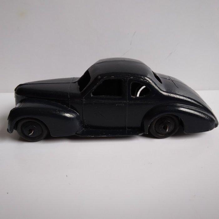 Dinky Toys 1:48 - Model kleine stadsauto - No.39f Studebaker, Hobby en Vrije tijd, Modelauto's | 1:5 tot 1:12
