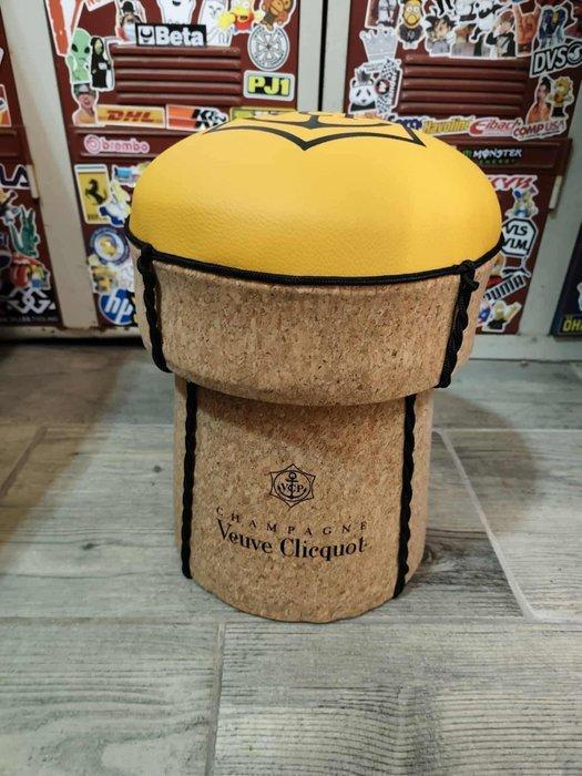 Veuve Cliquot Champagne Cork Puff – Unique Collector’s Piece, Huis en Inrichting, Overige Huis en Inrichting