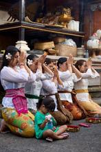 Geen reserveprijs - C - Grote witte uitgehouwen, Antiek en Kunst