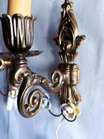 Wandkandelaar (2) - Metaalbloemen - Gepatineerd brons - Tipo