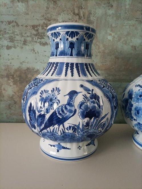 Vaas - Aardewerk - Porceleyne fles Delfts, Antiek en Kunst, Antiek | Glaswerk en Kristal