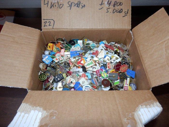Draagspeld Vintage Verzameling van ruim 5.000, Antiek en Kunst, Antiek | Speelgoed