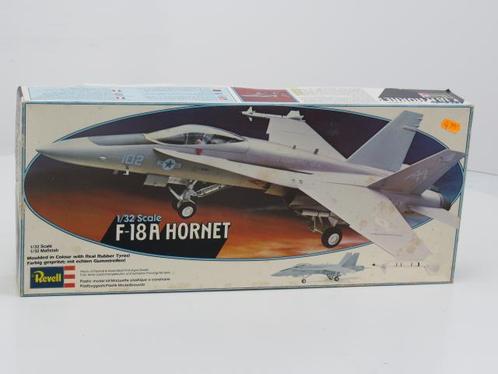 Schaal 1:32 Revell H-4707 F-18 A Hornet #15, Hobby en Vrije tijd, Modelbouw | Vliegtuigen en Helikopters, Gebruikt, Revell, Ophalen of Verzenden