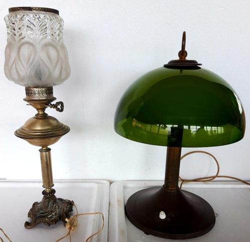 Lamp (2) - Messing, satijn glas - Consolelicht, Antiek en Kunst, Curiosa en Brocante