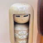 Deux Kokeshi vintage, signées par Kojo Tanaka et Akira -
