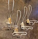 stile gotico revival, leffige di Eolo - Set kapstokhaken, Antiek en Kunst