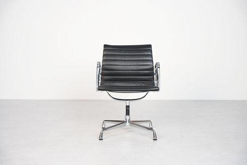 Vitra - Charles & Ray Eames - Bureaustoel - EA108 -, Antiek en Kunst, Antiek | Meubels | Stoelen en Sofa's