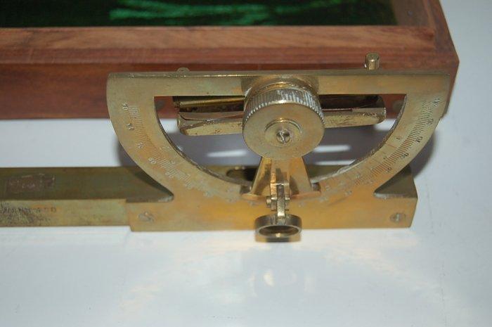 Clinometer - Messing - 1960-1970, Antiquités & Art, Curiosités & Brocante