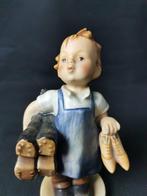 TMK2 Goebel Hummel W Germany Hummel 143, Boots statuita -, Antiquités & Art