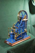 Stoommachine - gelakt messing, Beuken - 2025 - Grote, Antiquités & Art