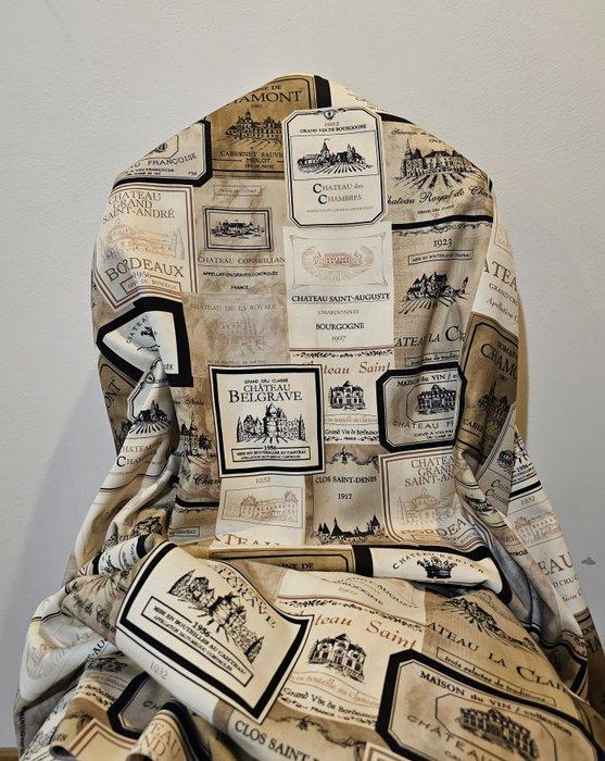 Stof met exclusieve wijnlabels - Artmaison Artistic Design -, Antiek en Kunst, Antiek | Tapijten, Tafelkleden en Textiel