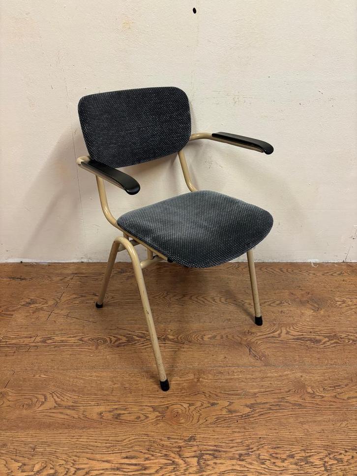 Gebruikte stapelbare schoolstoel - S3548- Vintage/Café, Huis en Inrichting, Stoelen, Ophalen