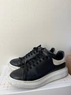 Alexander McQueen - Sneakers - Maat: Shoes / EU 43