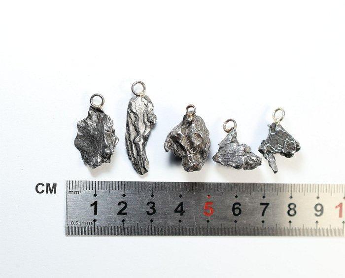 5 x hanger meteoor Campo del Cielo / nieuw Hanger - 30.4 g -, Verzamelen, Mineralen en Fossielen