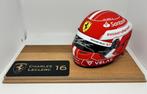 Ferrari - Charles Leclerc - 2022 - Casque échelle 1/2, Collections