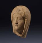 Oud-Grieks Terracotta Vrouwelijk hoofd - 3.5 cm