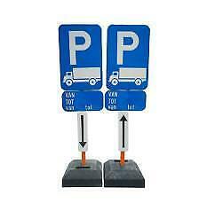 Volledige beveiligde set parkeerborden type E9c huren