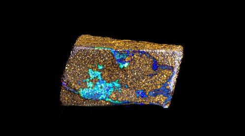 Superbe Opale Boulder - 10.45 ct – Australie beaux jeux de, Verzamelen, Mineralen en Fossielen