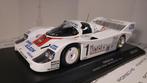 Minichamps 1:18 - Model raceauto - Porsche 956K #1 Winnaar, Nieuw