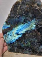 Beautiful Big labradorite with flashing colours - Hoogte: