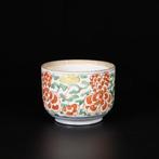 Pot - Emaillepot Wucai met pioenbloemen decor. - Porselein