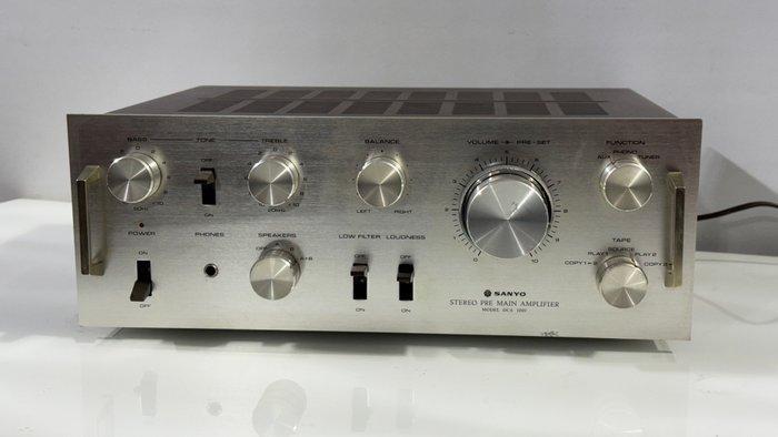 Sanyo - DCA 1001 - Stereo voorversterker en eindversterker -, Audio, Tv en Foto, Radio's